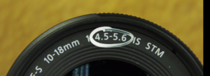 variable aperture lense 4.5 to 5.6